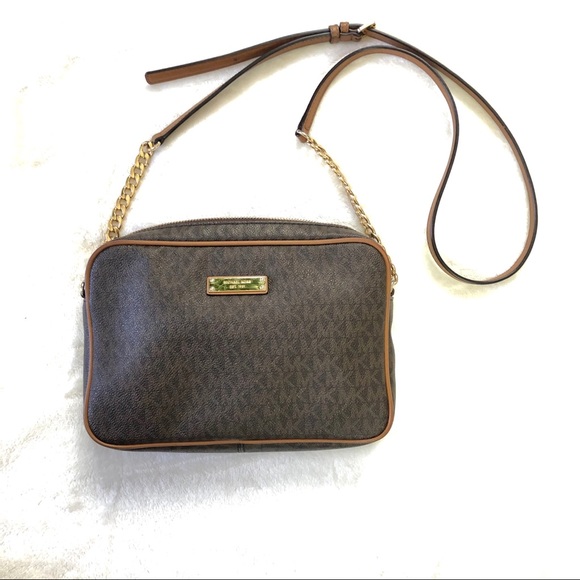 [Michael Kors] JET SET SHOULDER BAG - Picture 2 of 8